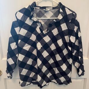 Crown & Ivy Navy and White Plaid Top